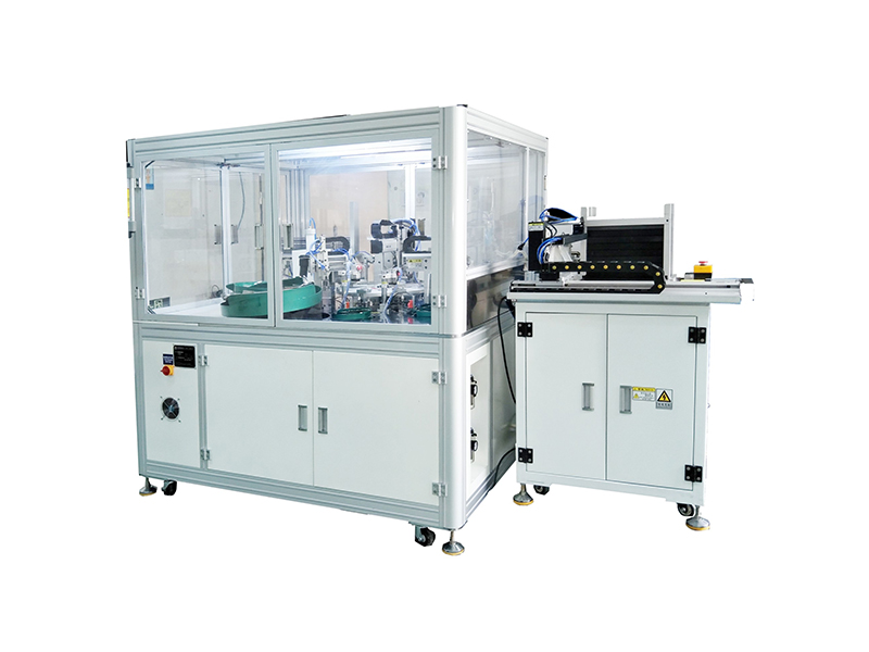 散熱器自動點膠、鎖付、組裝一體機