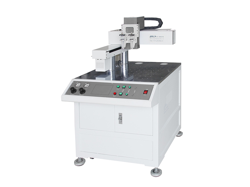 三軸龍門式自動點膠機(jī)