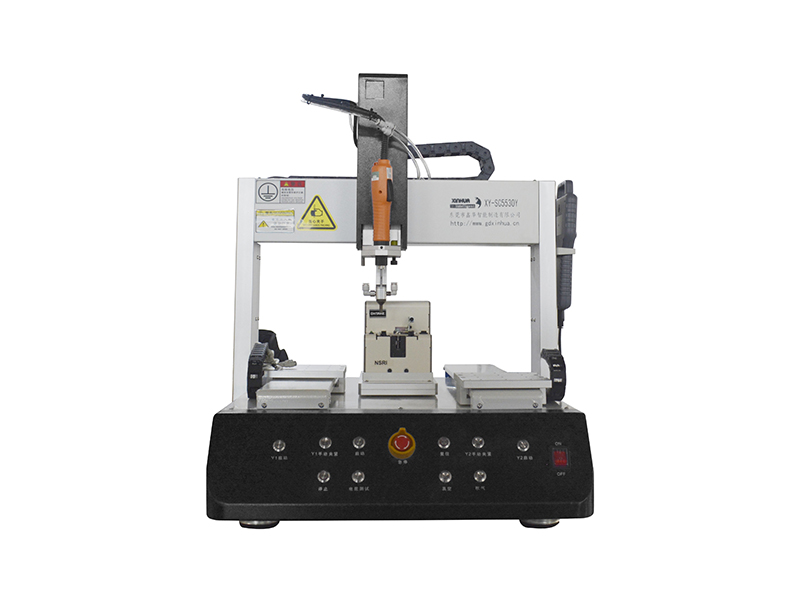 四軸雙平臺(tái)自動(dòng)鎖螺絲機(jī)